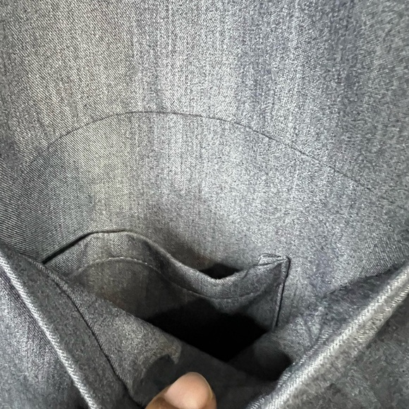 FIGS Casma Women’s Three-Pocket Scrub Top – Graphite - Size Medium - Picture 5 of 7